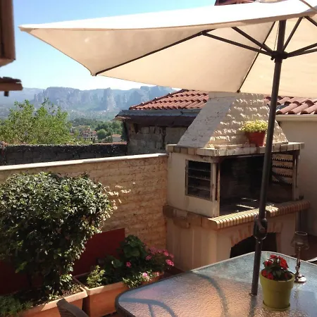 Luxury Family Meteora Villa *