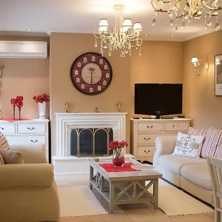 Luxury Family Meteora Villa *